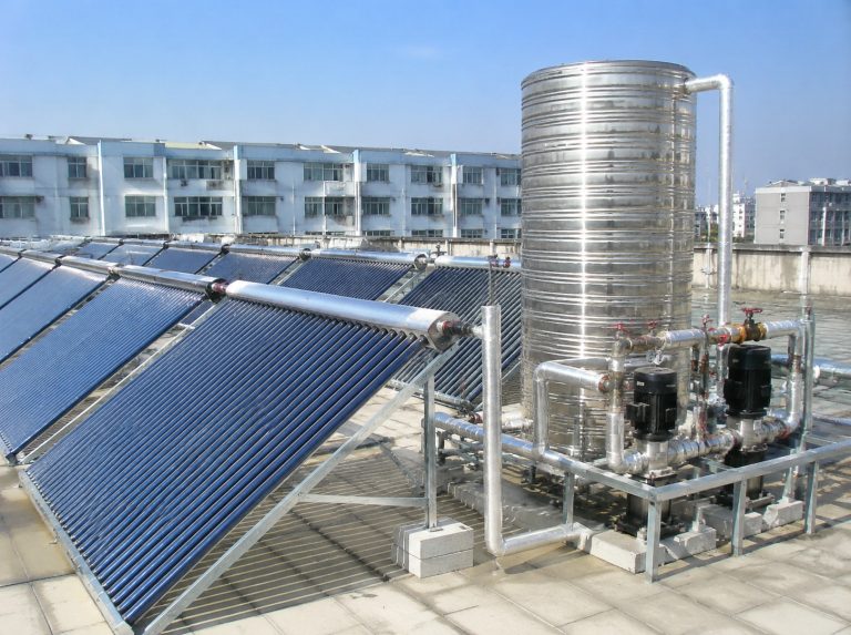 温县商用大容量真空管太阳能热水系统